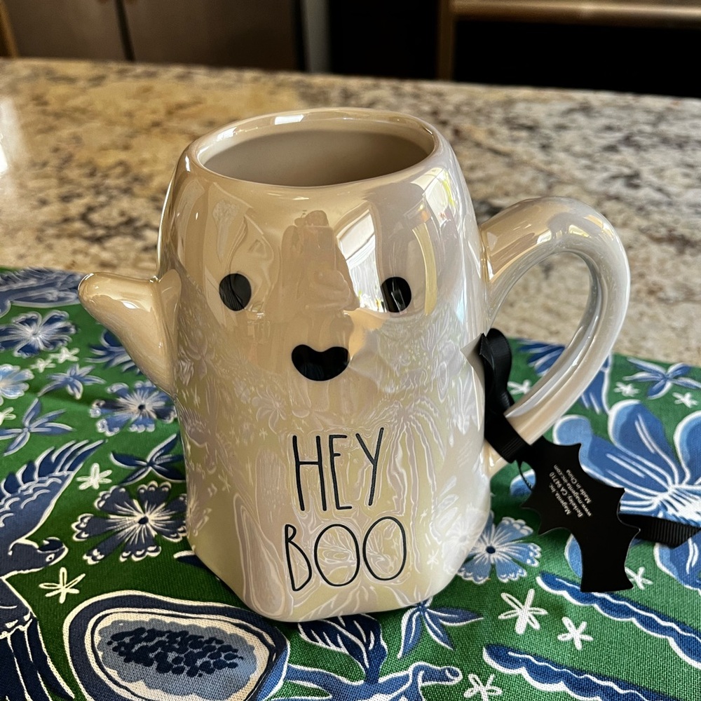 NEW Rae Dunn Ceramic Iridescent “HEY BOO” Ghost Mug, 16oz 👻